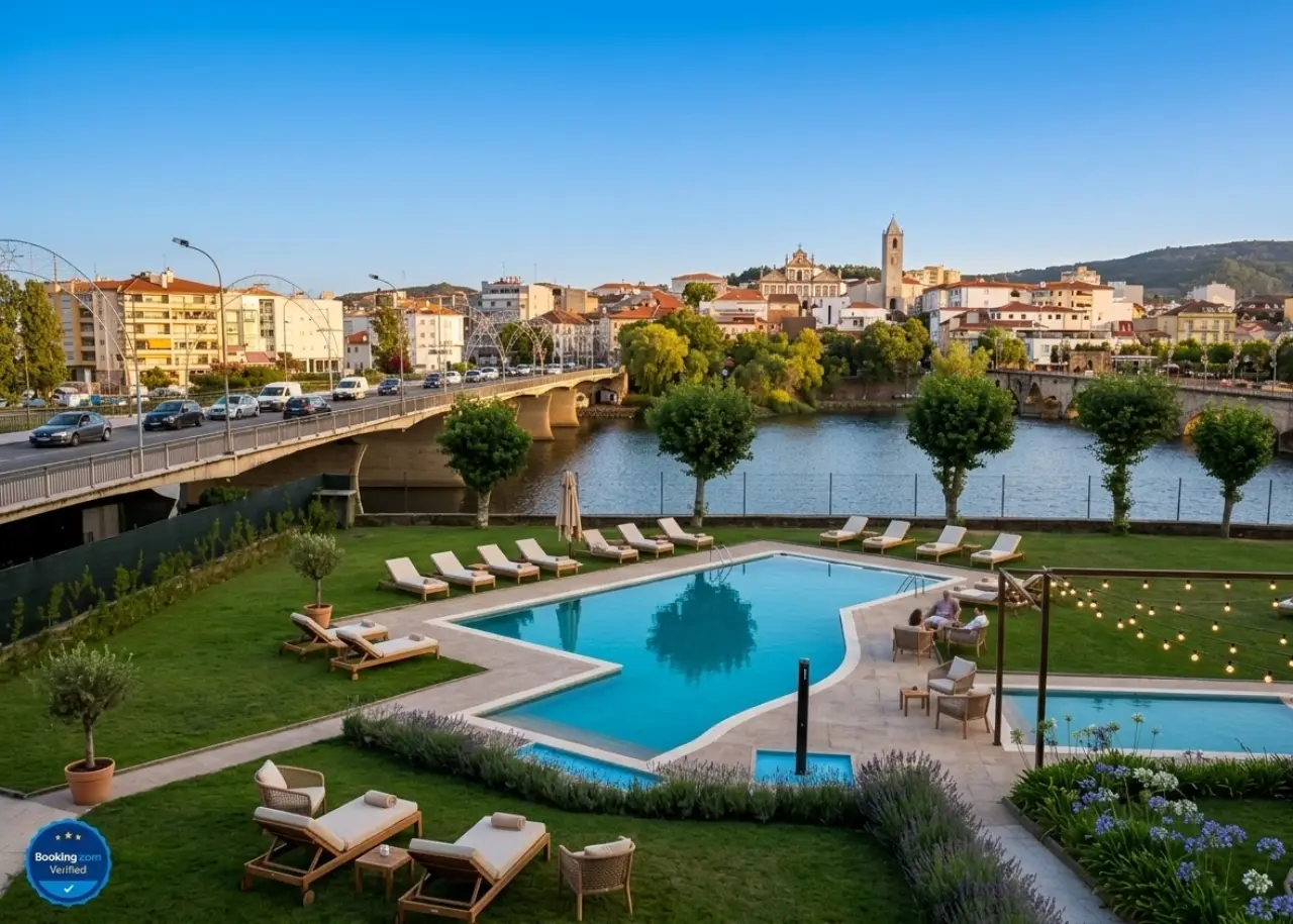 Outdoor swimming pool overlooking the Tua river and Mirandela skyline